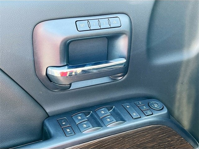 Used 2019 GMC Sierra 2500 Denali w/ Duramax Plus Package image 9