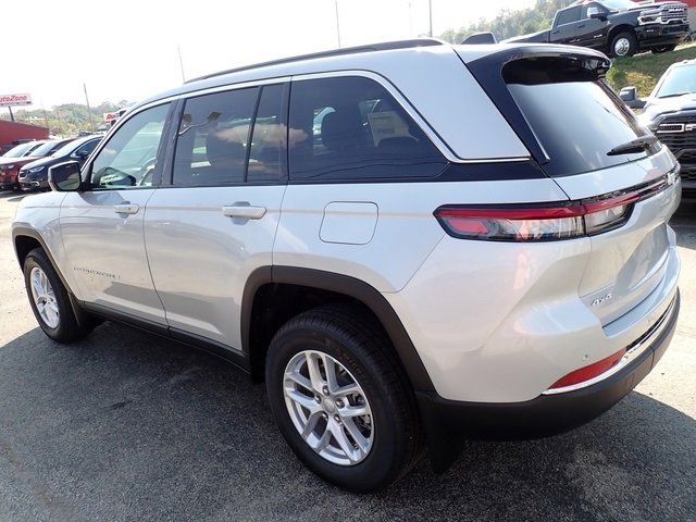 New 2025 Jeep Grand Cherokee Laredo X image 3