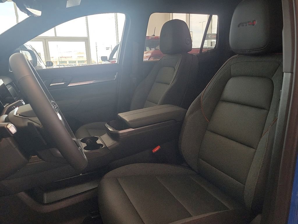 New 2026 GMC Terrain AT4 w/ Technology Package II AWD/4WD image 18