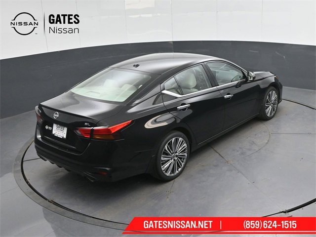 Used 2025 Nissan Altima 2.5 SL image 43