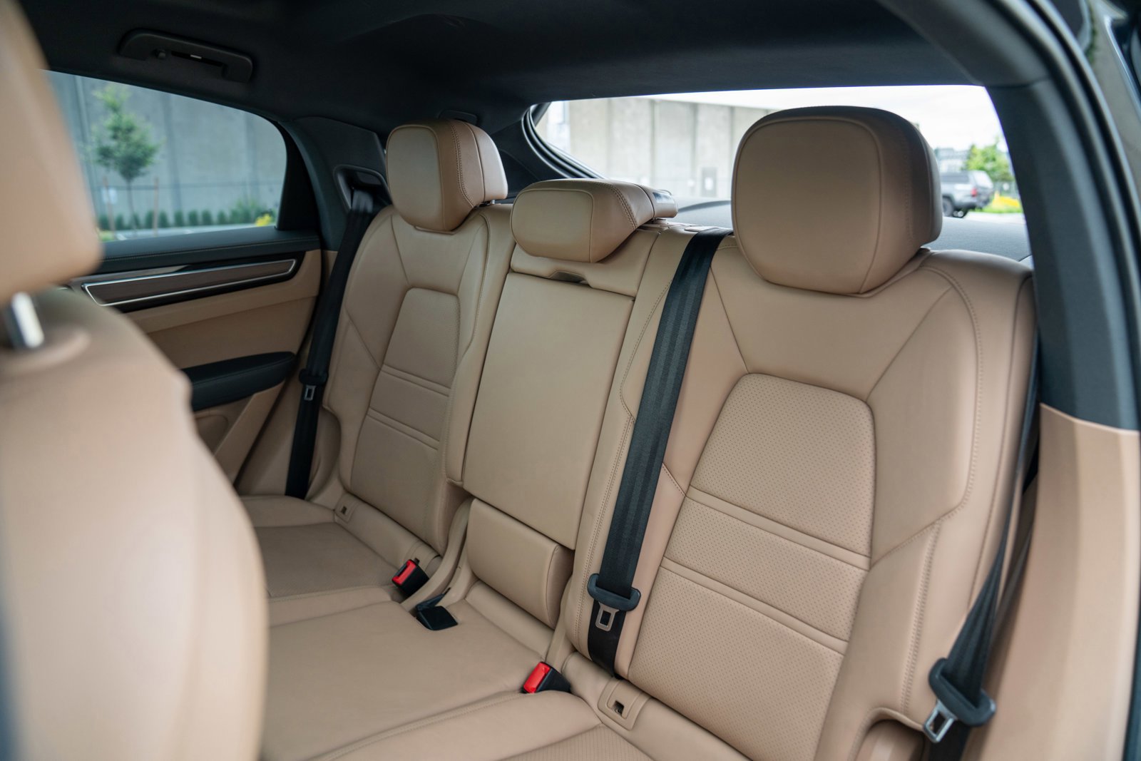 Used 2021 Porsche Cayenne S AWD/4WD image 23
