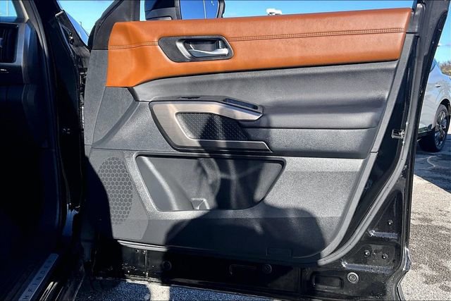 Certified 2025 Nissan Pathfinder Platinum w/ Cargo Package image 26