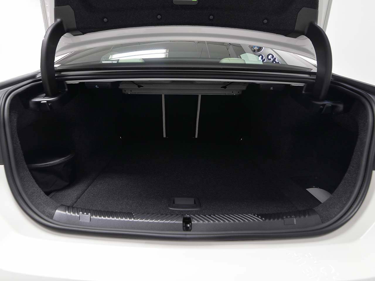 New 2026 BMW i5 eDrive40 image 11