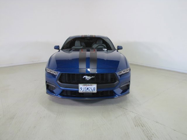 Used 2024 Ford Mustang Coupe image 2