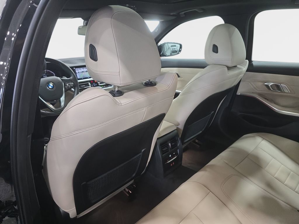 Certified 2022 BMW 330i Sedan w/ Premium Package RWD image 10