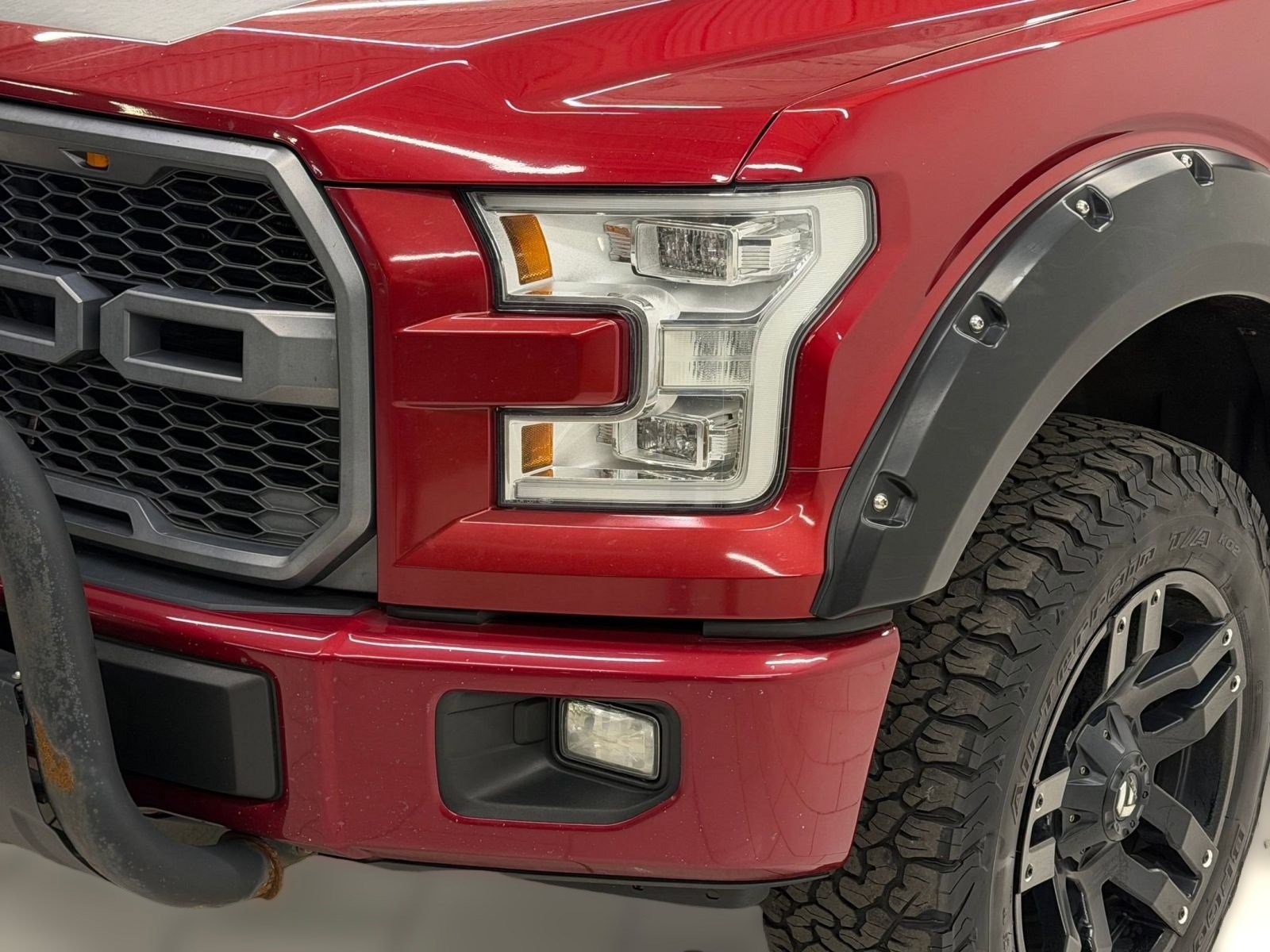 Used 2017 Ford F150 Lariat w/ Equipment Group 502A Luxury image 9