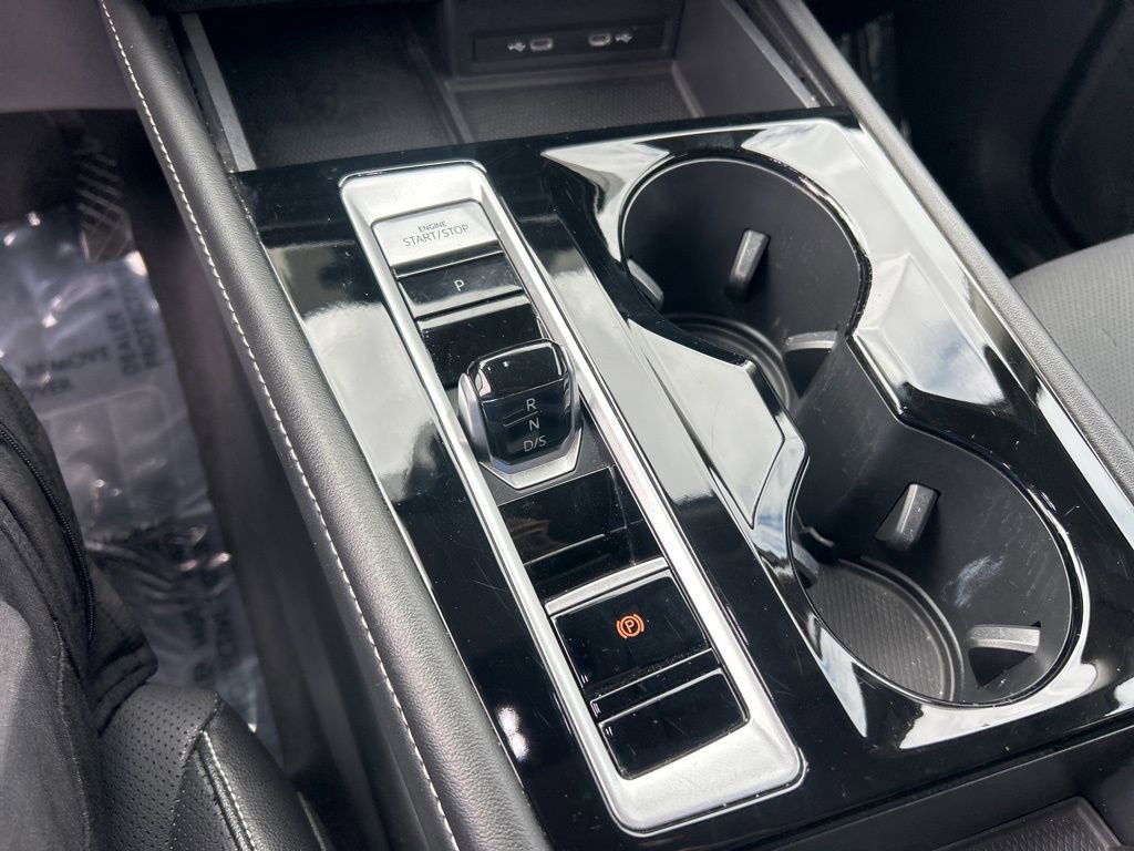 Used 2024 Volkswagen Atlas SE image 43