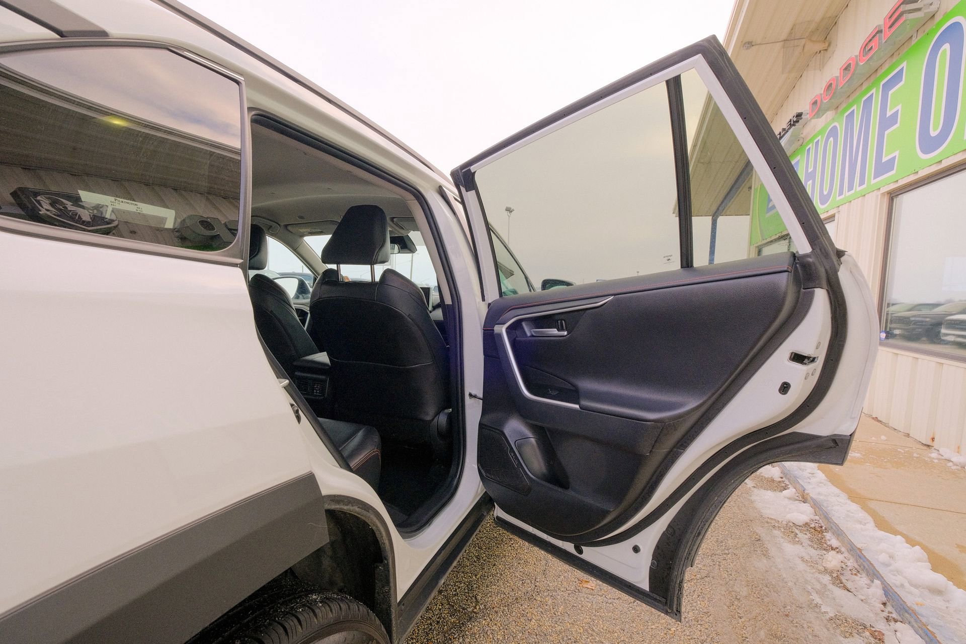 Used 2024 Toyota RAV4 Adventure image 18