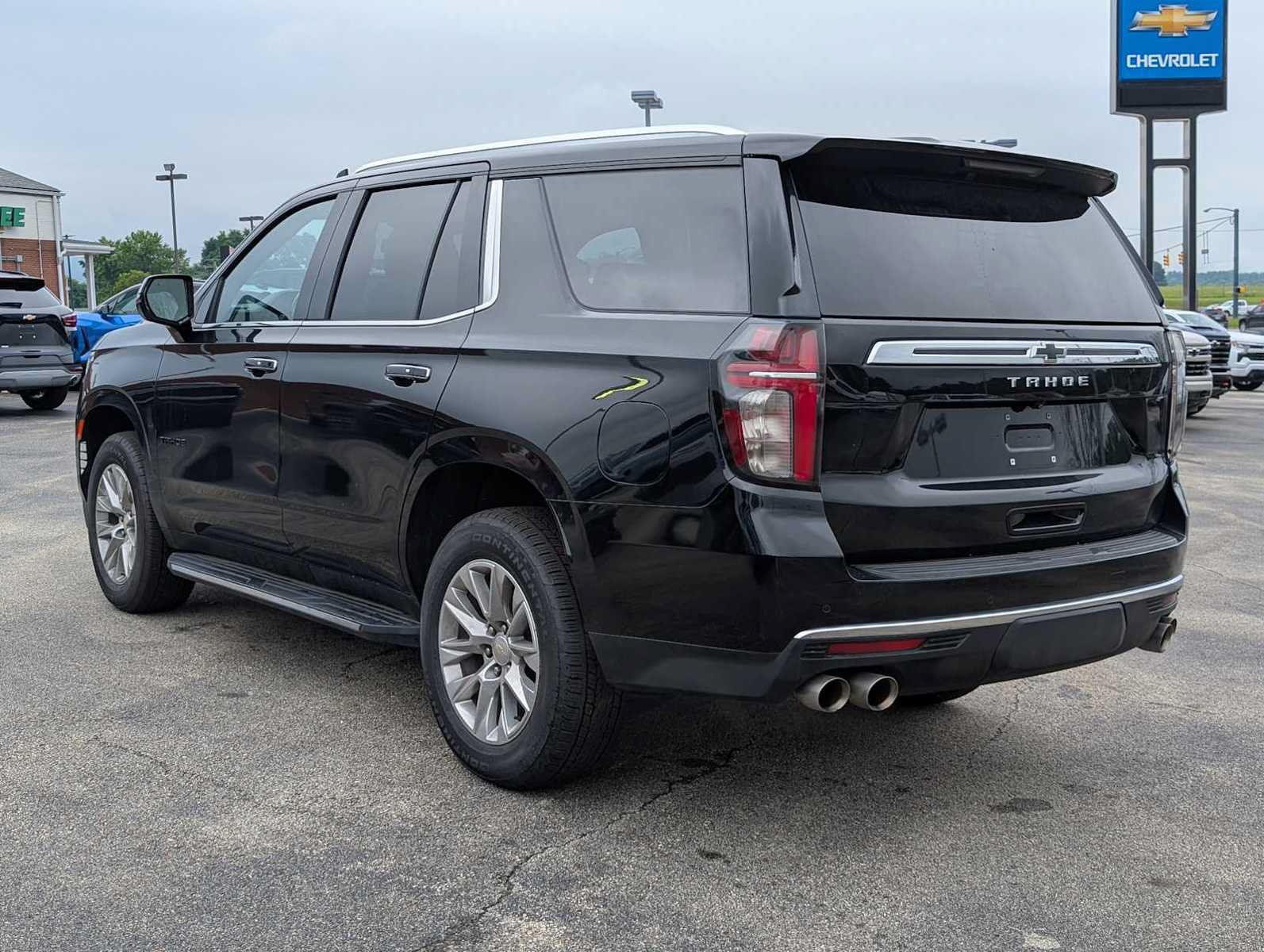 Used 2021 Chevrolet Tahoe Premier AWD/4WD image 10