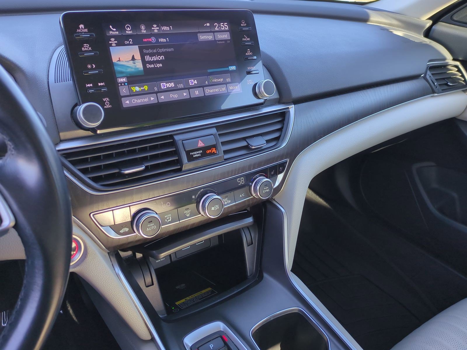 Used 2022 Honda Accord Touring image 30