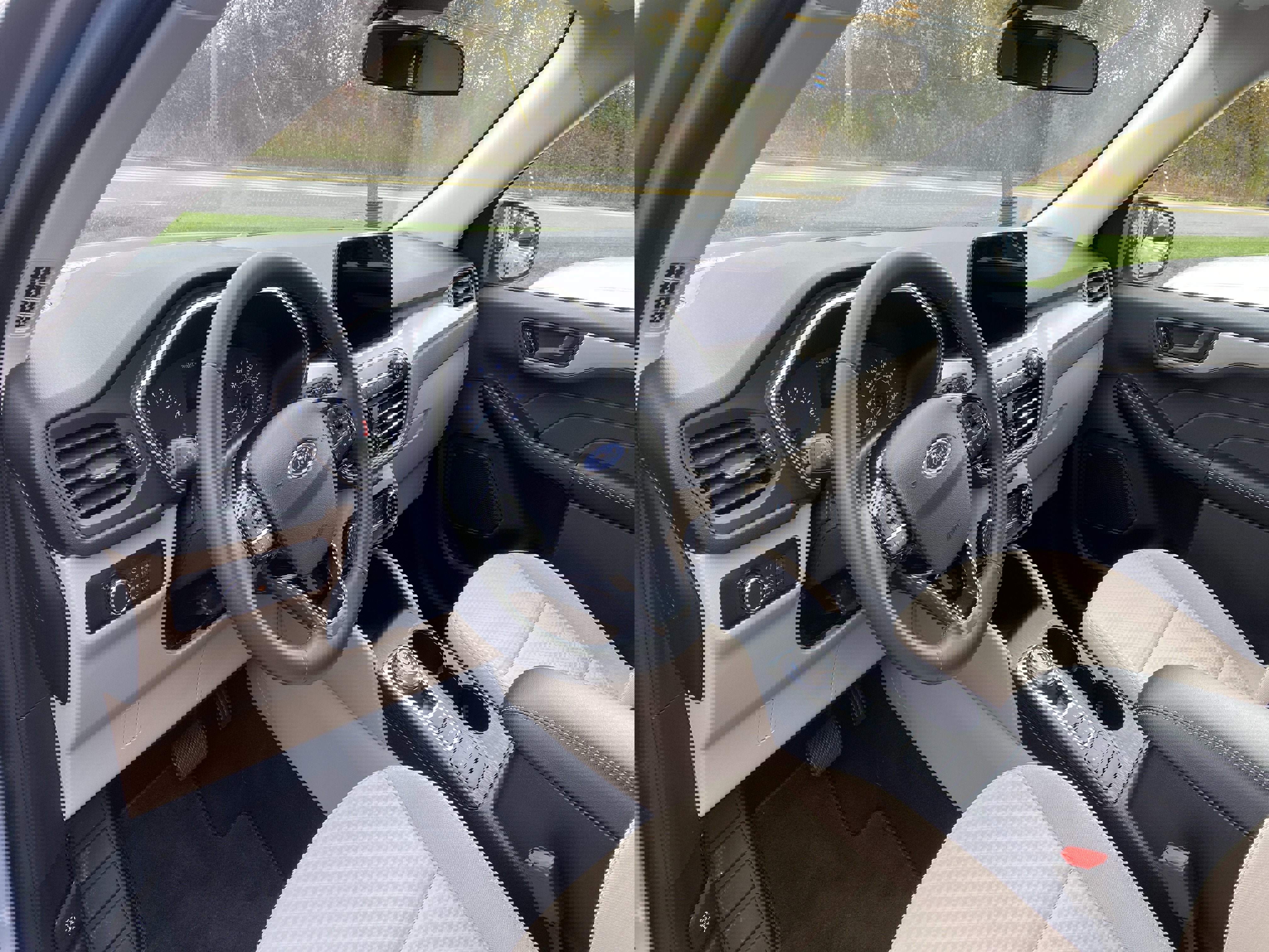 Used 2022 Ford Escape SE w/ Cold Weather Package image 9