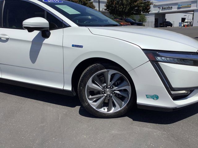Used 2019 Honda Clarity Plug-In Hybrid image 3