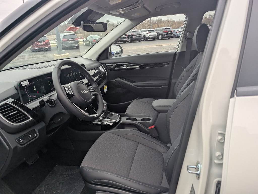New 2026 Kia Seltos S AWD/4WD image 13