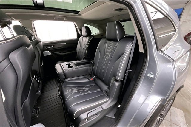 Used 2025 Acura MDX w/ Advance Package image 20