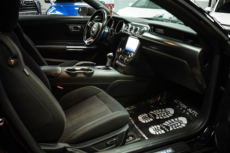 Used 2019 Ford Mustang GT w/ GT Performance Package RWD image 10