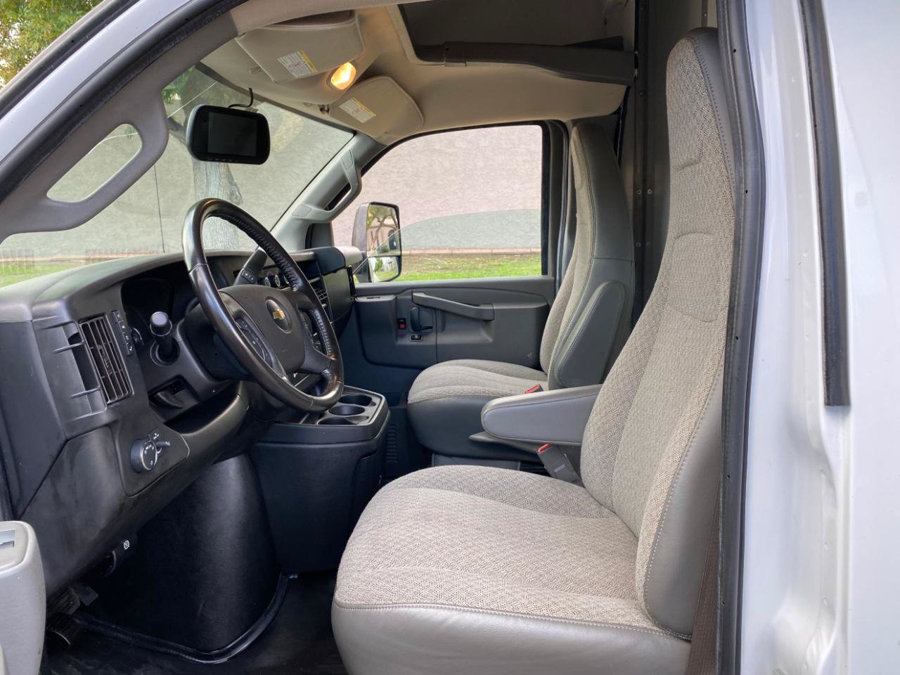 Used 2022 Chevrolet Express 3500 w/ Power Convenience Package RWD image 28