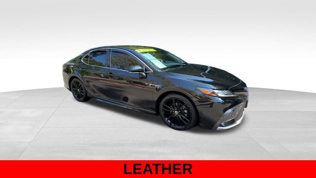 Used 2022 Toyota Camry XSE FWD image 10