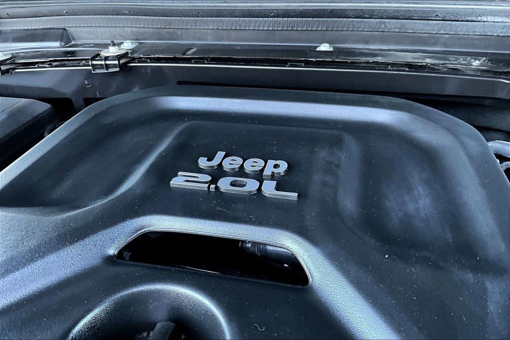 Used 2021 Jeep Wrangler Unlimited Sahara w/ Uconnect 4C Nav & Sound Group image 30