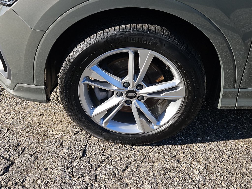 Certified 2024 Audi Q3 2.0T Premium Plus AWD/4WD image 7