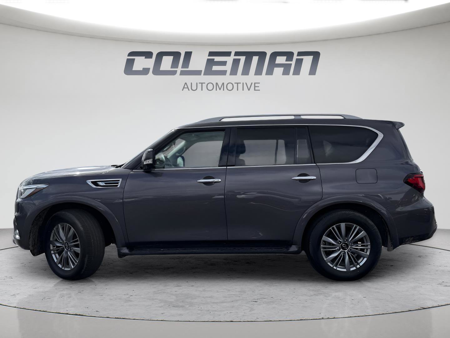 Used 2024 INFINITI QX80 Luxe AWD/4WD image 2