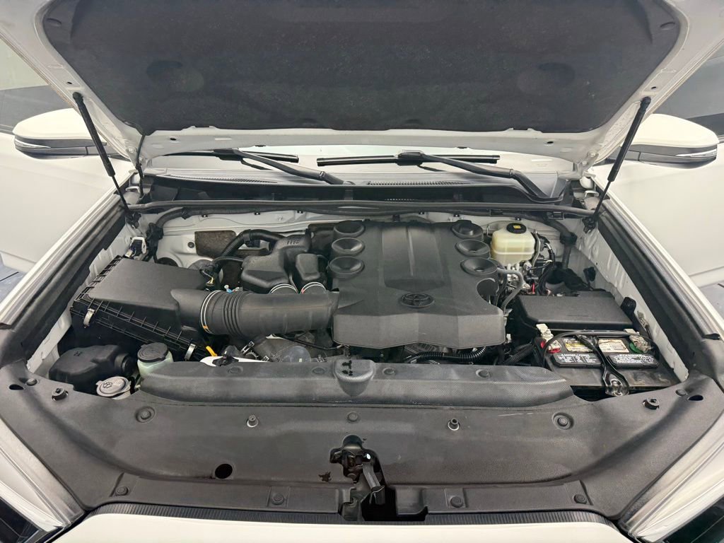 Used 2019 Toyota 4Runner SR5 Premium AWD/4WD image 7