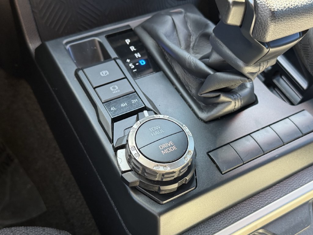 Certified 2025 Toyota 4Runner SR5 AWD/4WD image 26
