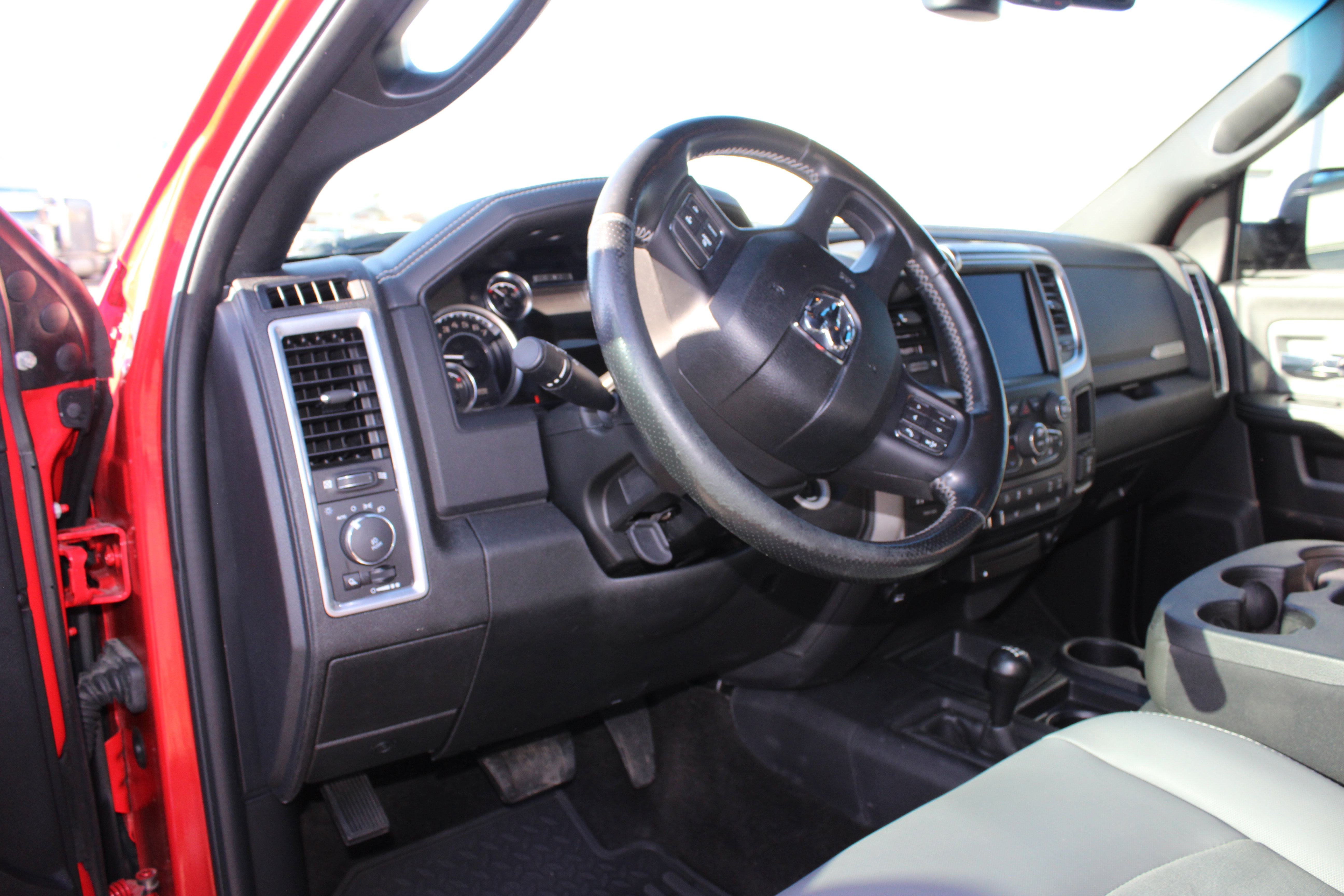 Used 2018 RAM 2500 Power Wagon w/ Luxury Group image 25