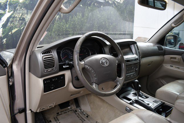 Used 2005 Toyota Land Cruiser image 14