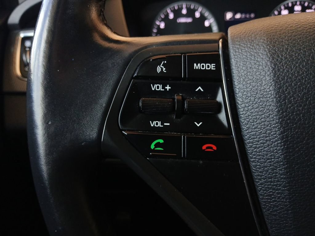 Used 2016 Hyundai Sonata Sport w/ Option Group 1V FWD image 16