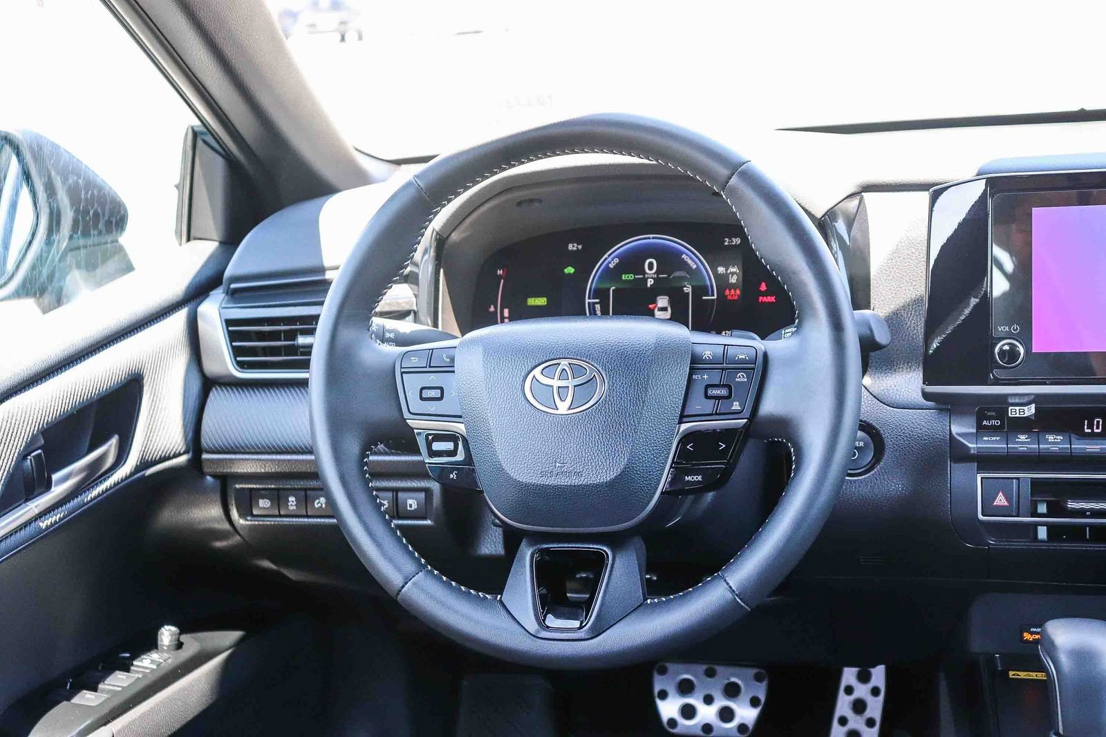 Certified 2025 Toyota Camry SE FWD image 18