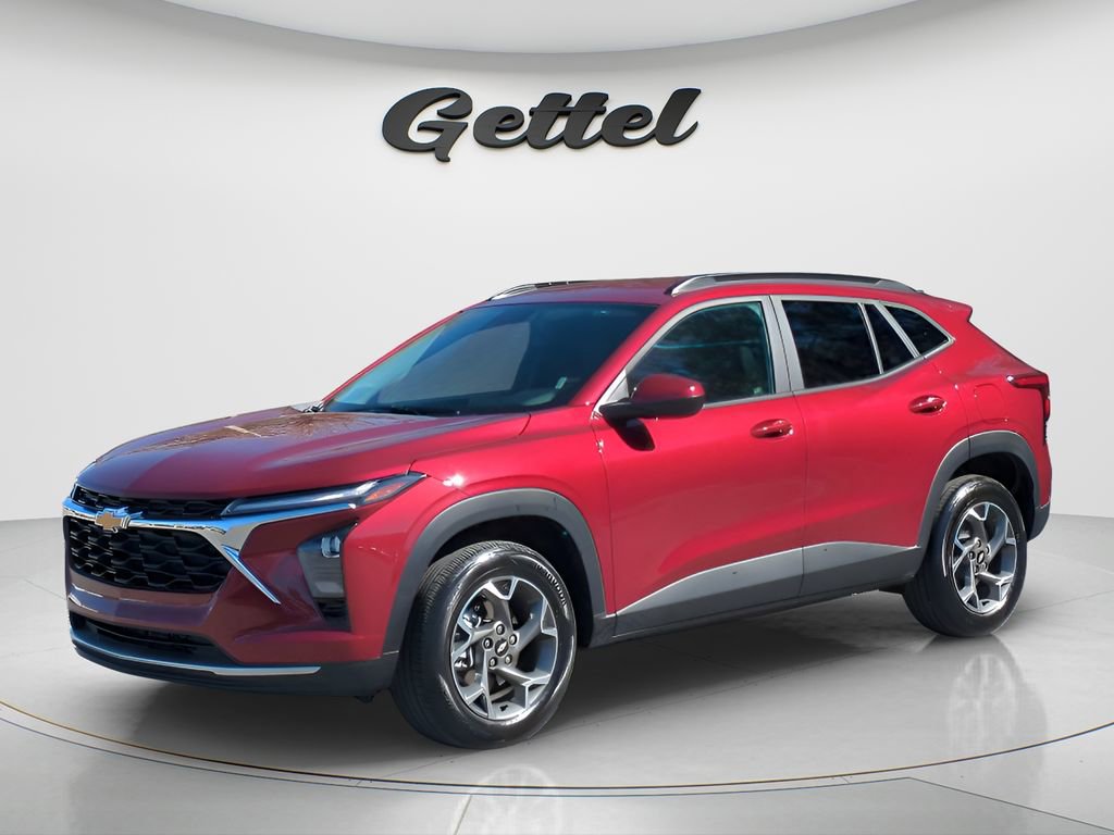 Used 2025 Chevrolet Trax LT w/ LT Convenience Package image 1