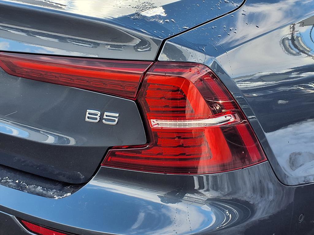 Used 2024 Volvo S60 B5 Plus image 49