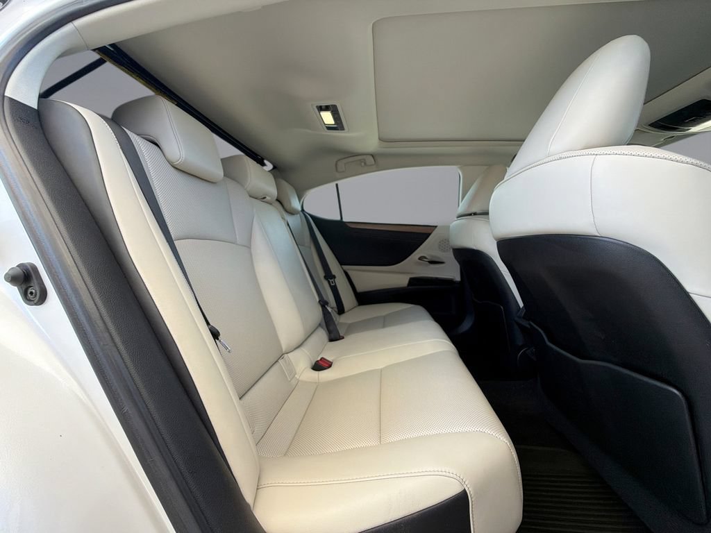 Certified 2023 Lexus ES 350 w/ Premium Package FWD image 17