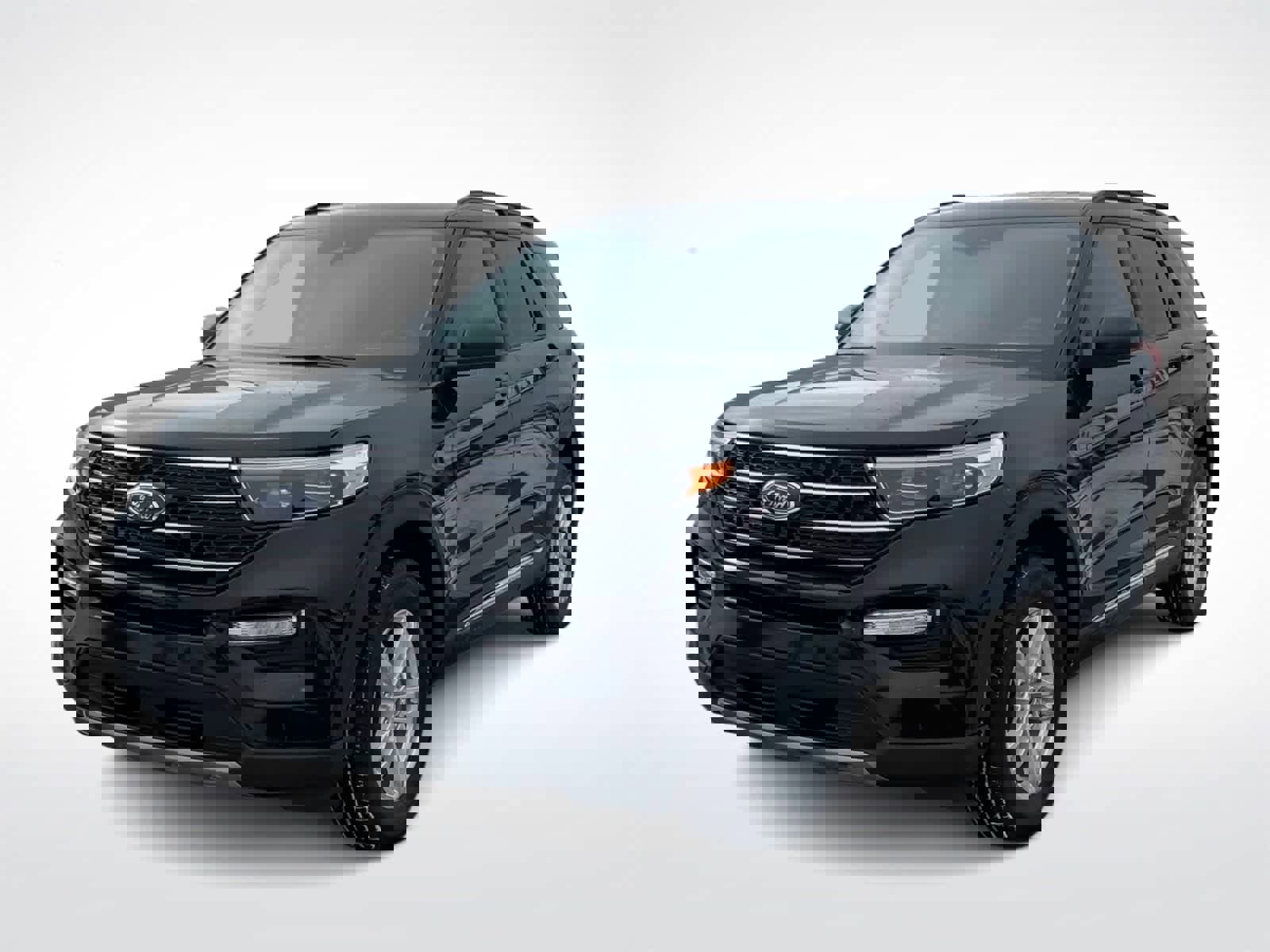 Used 2023 Ford Explorer XLT w/ Equipment Group 202A image 4