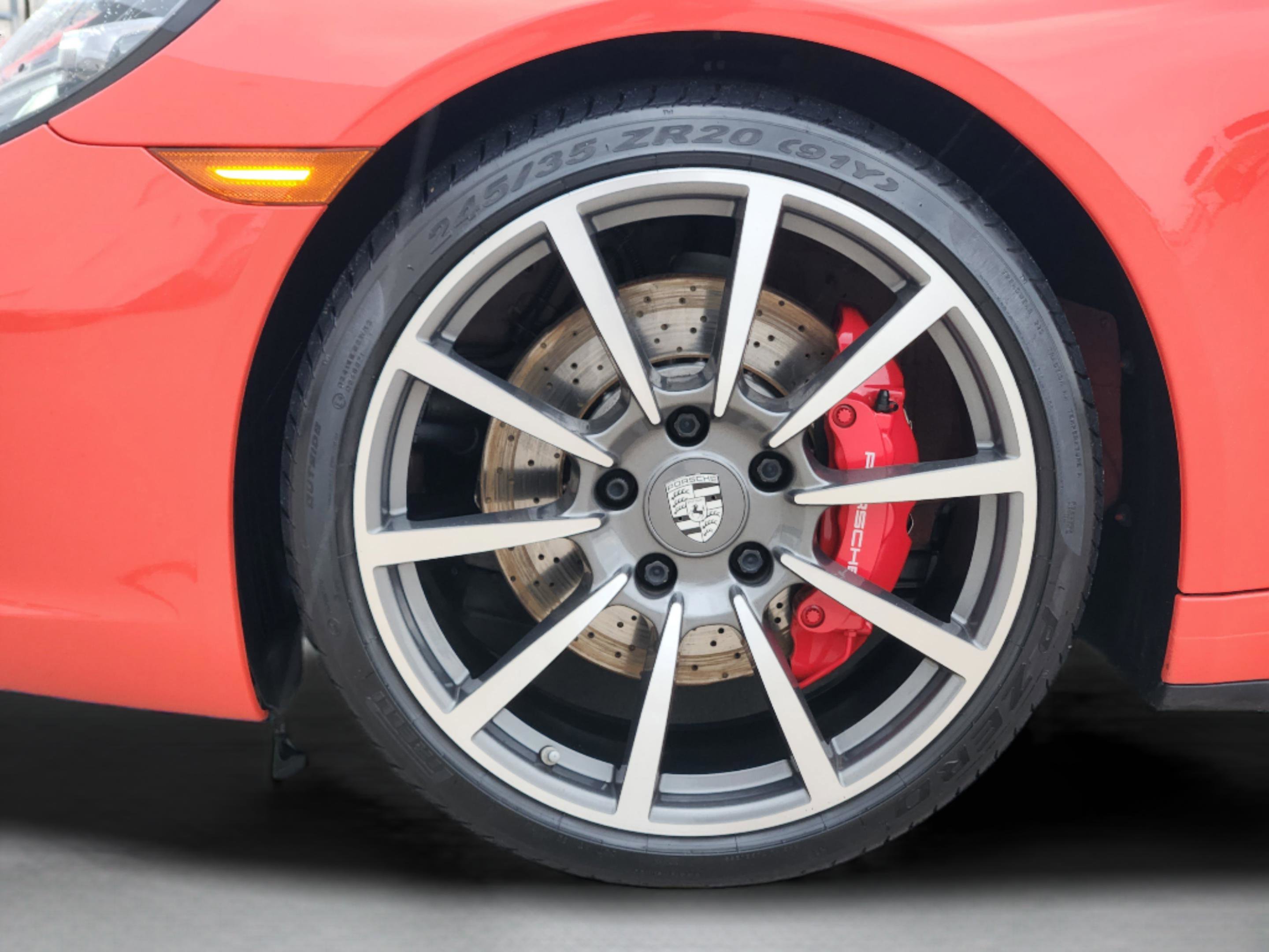 Used 2019 Porsche 911 Carrera 4S AWD/4WD image 9