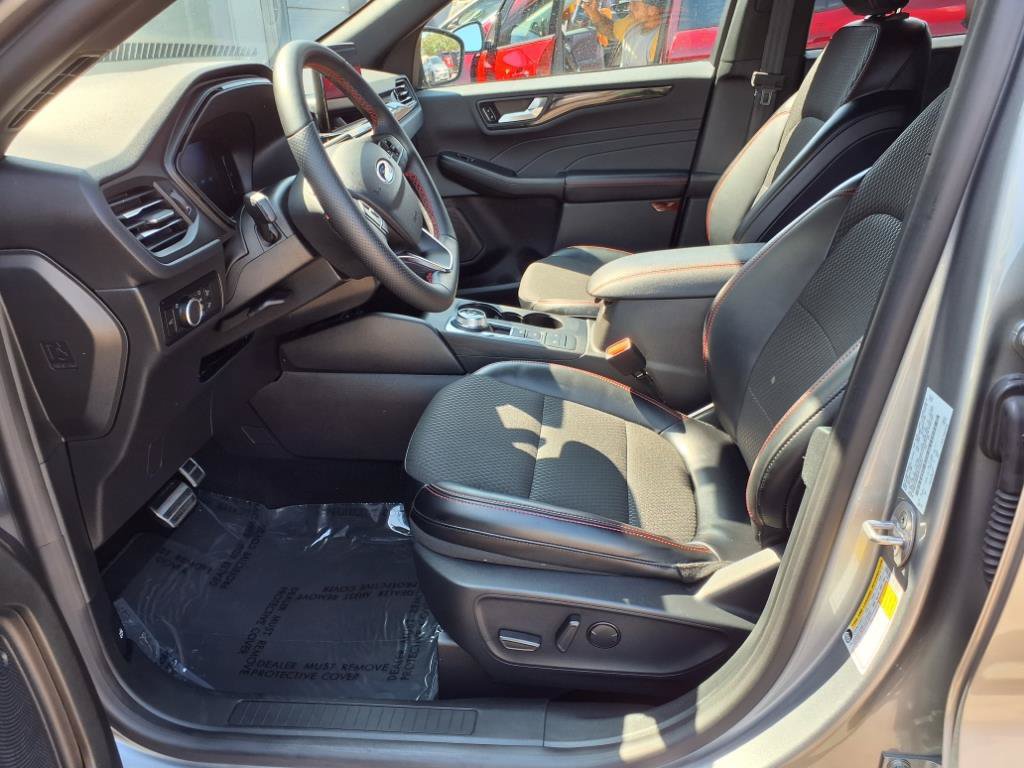Used 2024 Ford Escape ST-Line FWD image 6