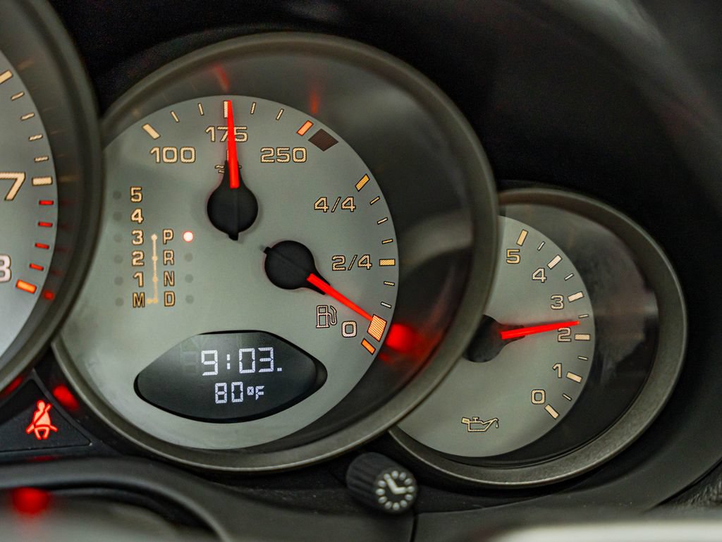 Used 2005 Porsche 911 Carrera S RWD image 30