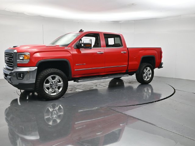 Used 2019 GMC Sierra 2500 SLT w/ Duramax Plus Package AWD/4WD image 5
