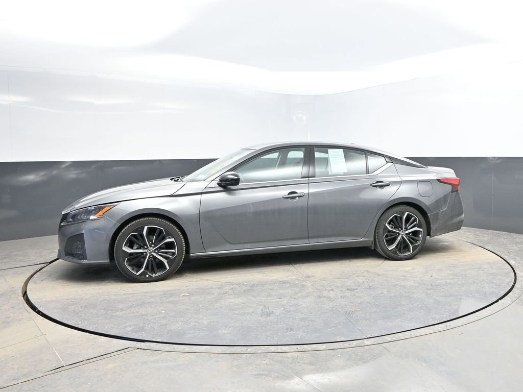 Used 2025 Nissan Altima 2.5 SR image 6