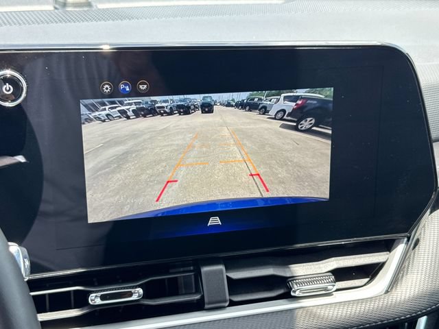 Used 2025 Chevrolet Equinox LT AWD/4WD image 21
