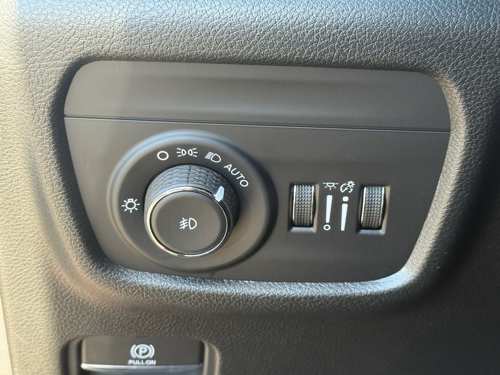 Used 2026 Jeep Grand Cherokee Limited w/ Limited Altitude Package AWD/4WD image 22