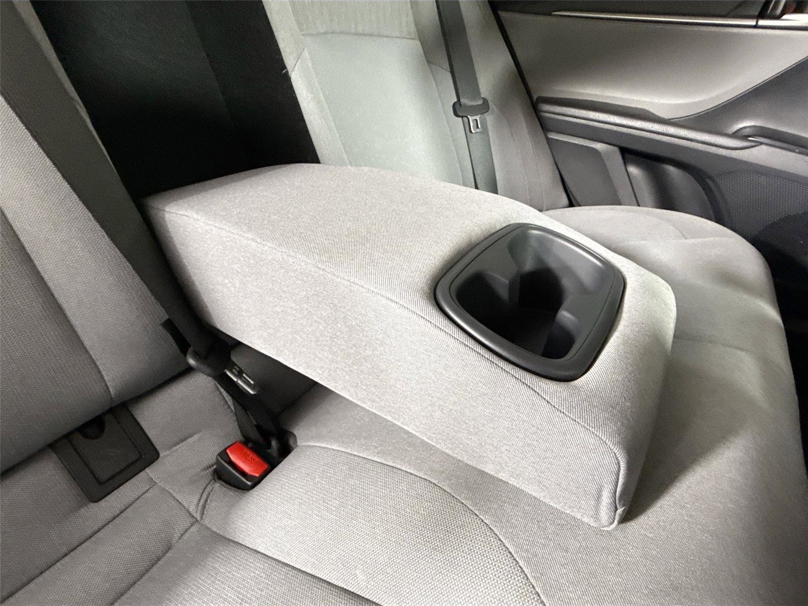 Used 2025 Toyota Camry LE w/ Convenience Package image 39