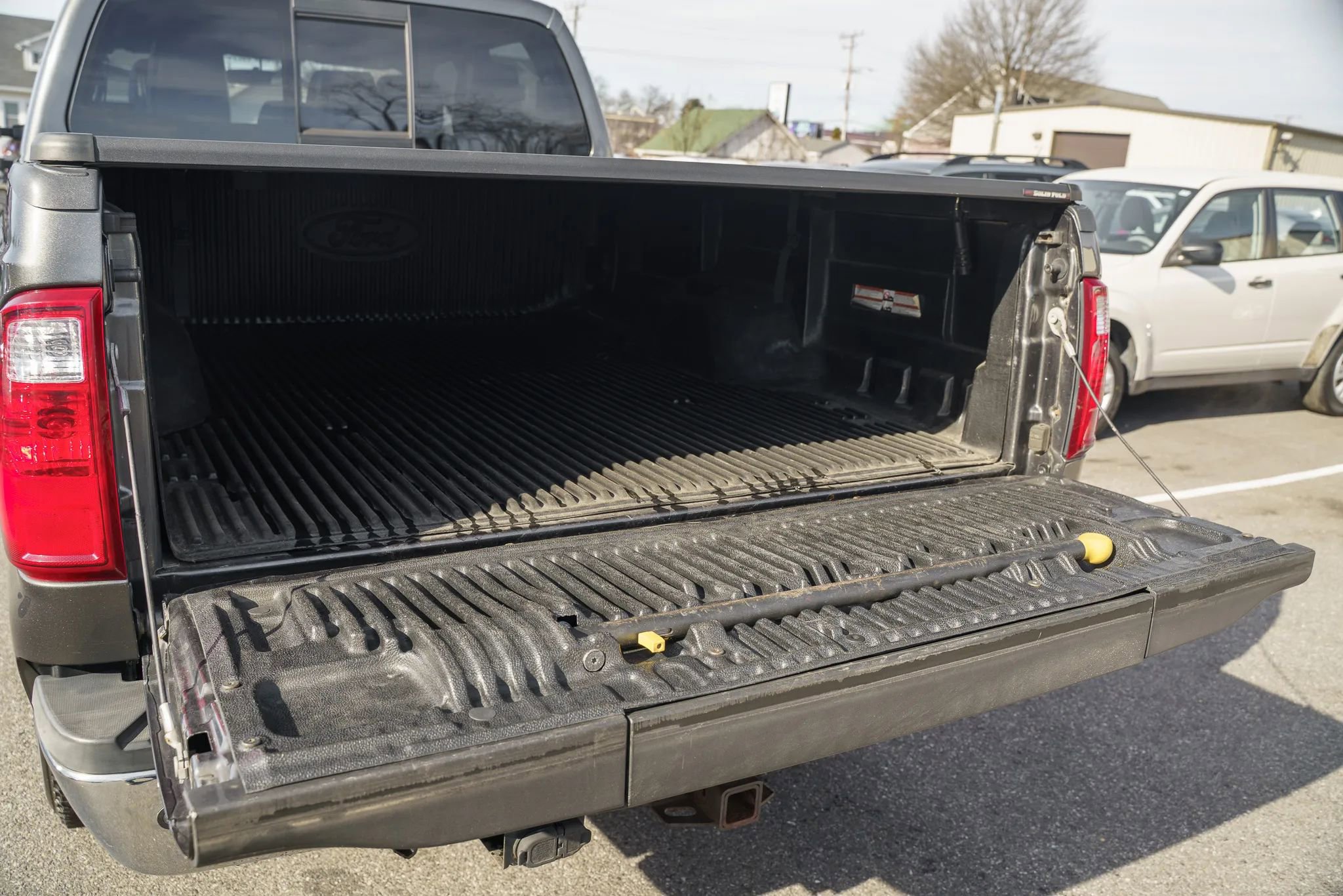 Used 2016 Ford F250 Lariat w/ Lariat Ultimate Package image 9