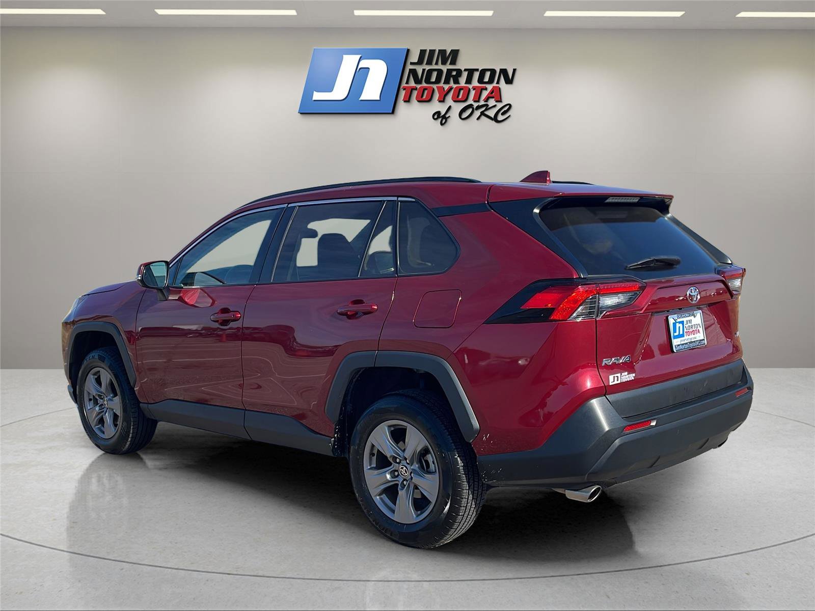 Used 2023 Toyota RAV4 XLE image 7