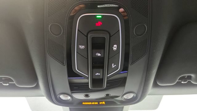 Used 2024 Audi Q8 e-tron Prestige AWD/4WD image 76