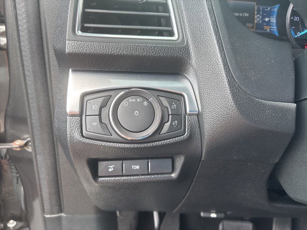 Used 2018 Ford Explorer Sport w/ Equipment Group 401A AWD/4WD image 27