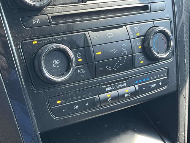 Used 2017 Ford Explorer XLT FWD image 31