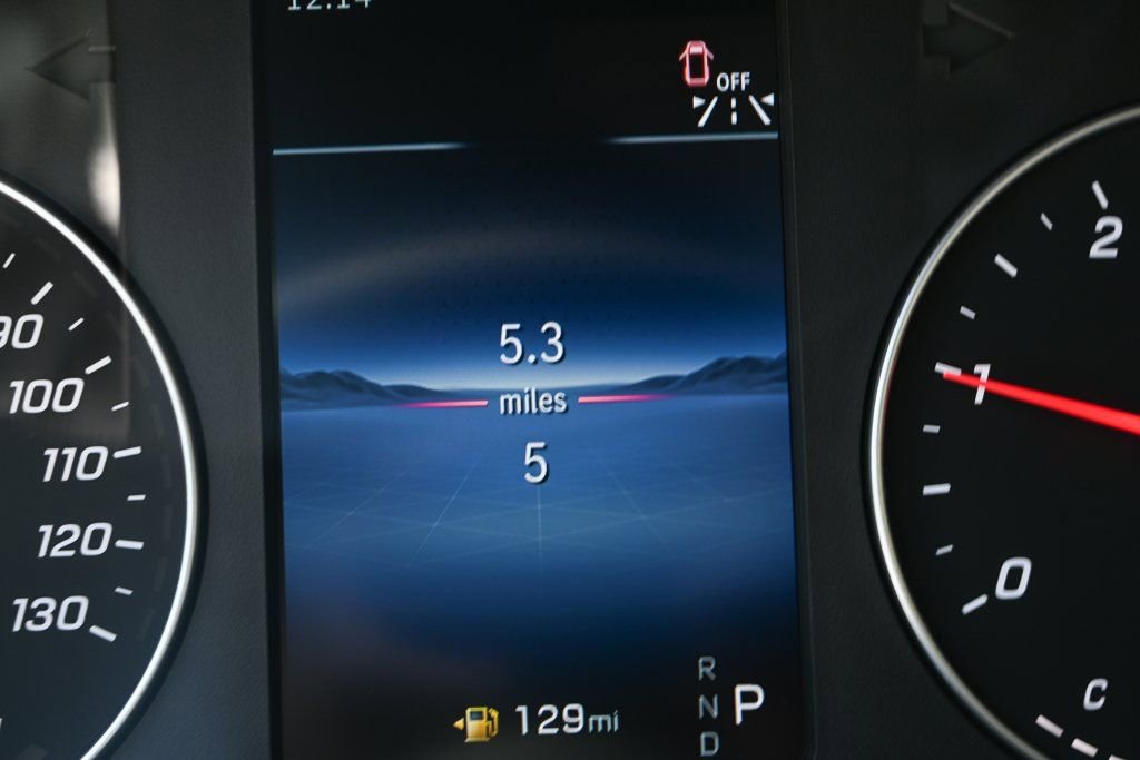 Used 2025 Mercedes-Benz Sprinter 2500 image 12