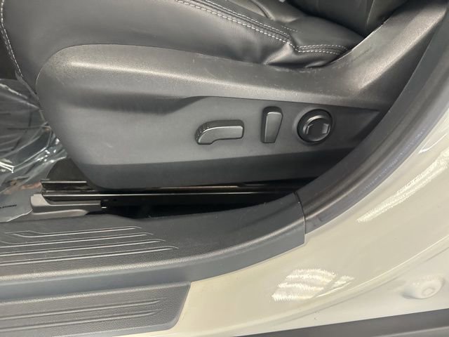 Used 2020 Subaru Outback Limited image 16