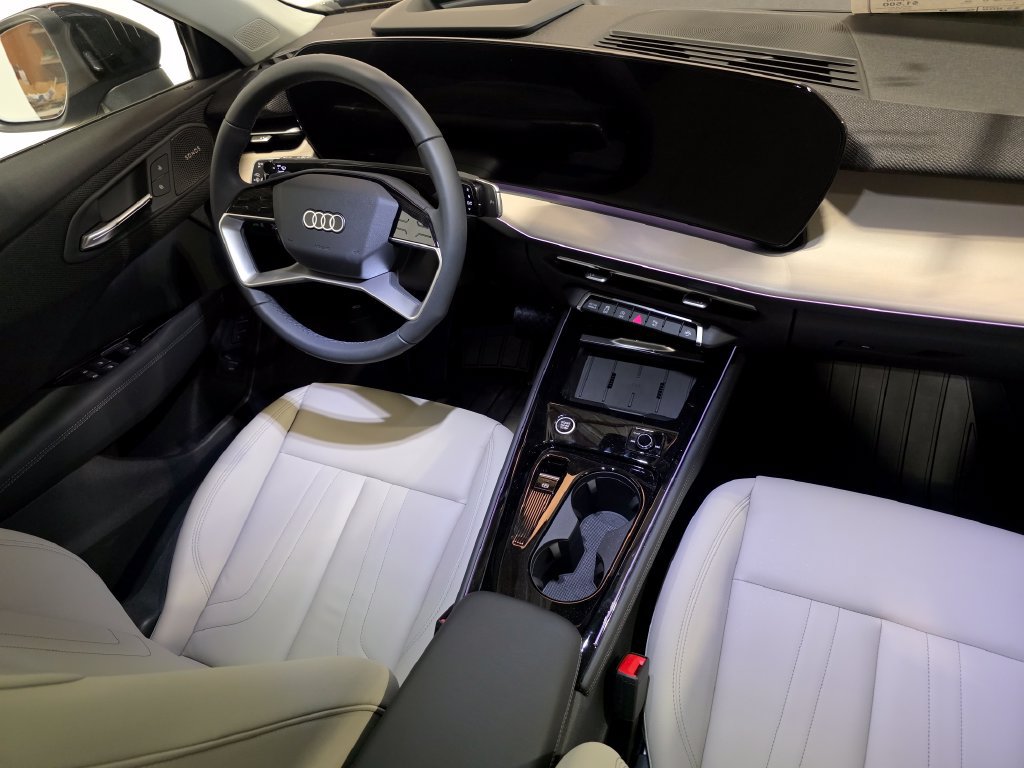 New 2026 Audi Q3 quattro 2.0T AWD/4WD image 14